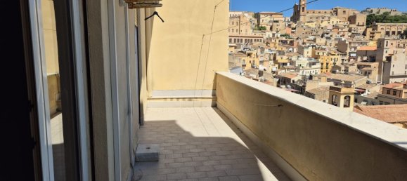 Apartamento de 4 divisões em Termini Imerese, Italy N.º 301116 4