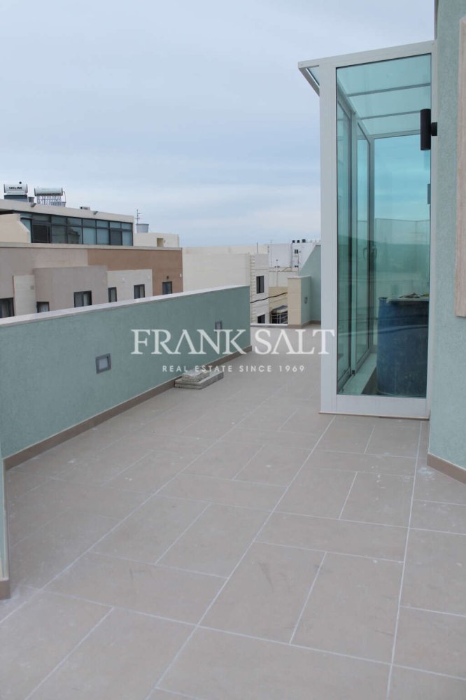 2 bedrooms Penthouse in Mosta, Malta No. 6658
