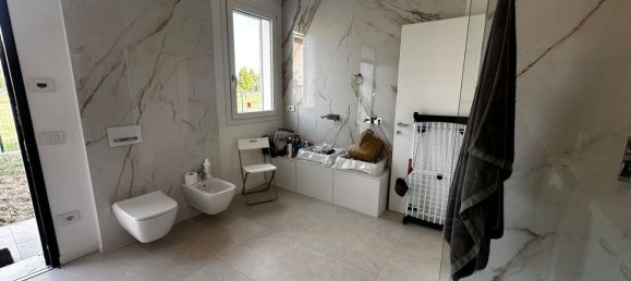 5 bedrooms House in Nonantola, Italy No. 347030 10