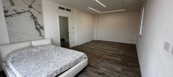 5 bedrooms House in Nonantola, Italy No. 347030 14