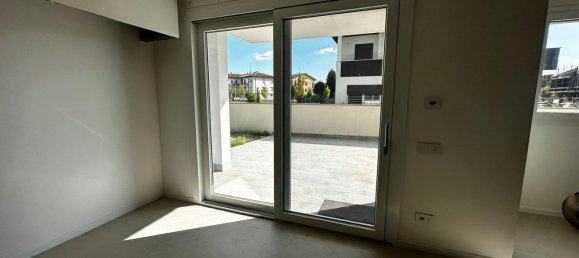 5 bedrooms House in Nonantola, Italy No. 347030 4