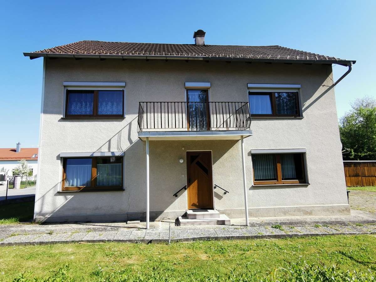 Дом с 3 спальнями в Деггендорф, Германия № 189513