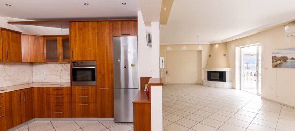 4 Schlafzimmer Property in Athens, Greece, Nr. 3077 5