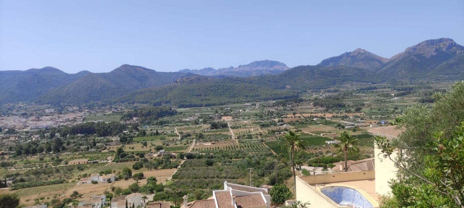 Terreno en Jalon, Spain No. 158155