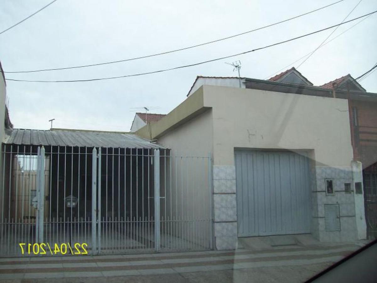 2 bedrooms House in General San Martin, Argentina No. 63780
