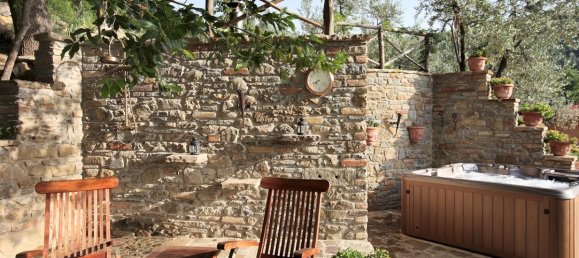 3 bedrooms House in Castiglion Fiorentino, Italy No. 211 3