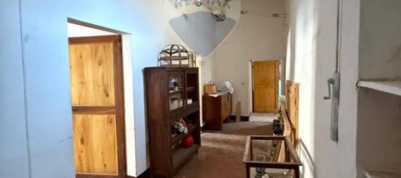 4 bedrooms Apartment in San Gimignano, Italy No. 304179 18