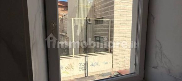 Apartamento de 2 dormitorios en Busto Arsizio, Italy No. 332221 8