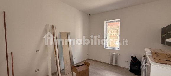 Apartamento de 2 dormitorios en Busto Arsizio, Italy No. 332221 4
