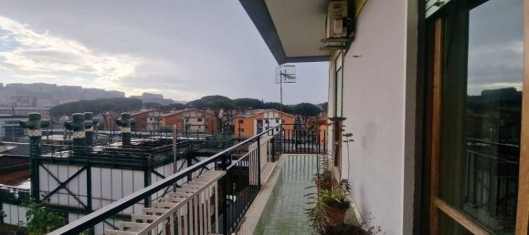 3 rooms Apartment in Naples, Italy No. 80819 18