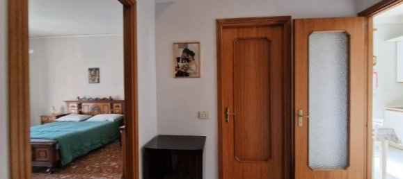3 rooms Apartment in Naples, Italy No. 80819 9