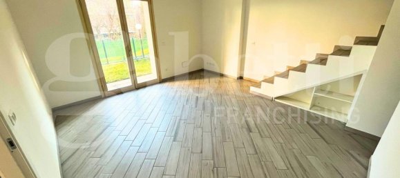 Apartamento de 2 habitaciónes en Moncalieri, Italy No. 231781 9