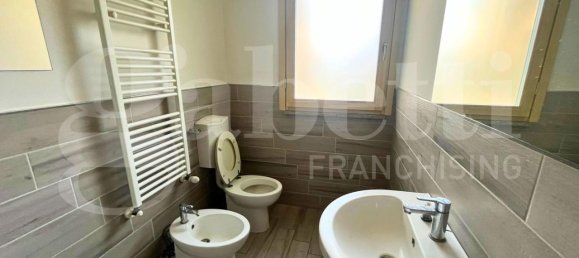 Apartamento de 2 habitaciónes en Moncalieri, Italy No. 231781 30