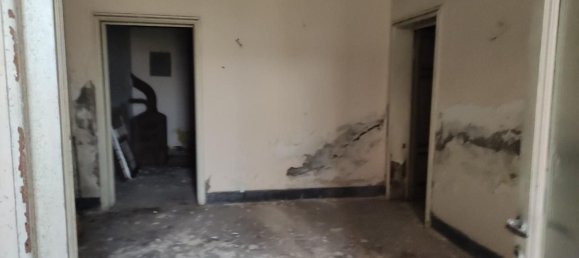 350m² Building in Piombino, Italy No. 46423 5