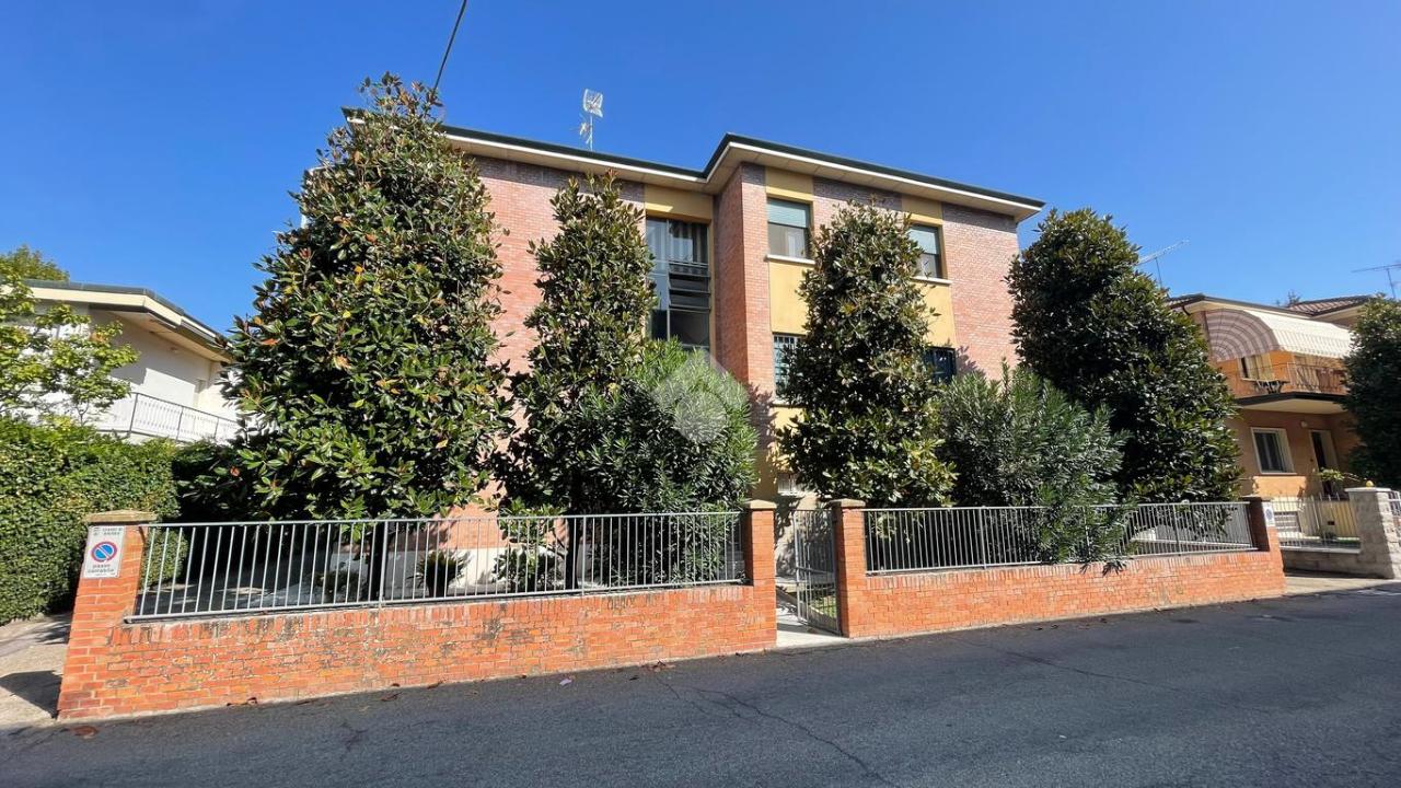 Гараж с 1 комнатой в Минербио, Италия № 236042