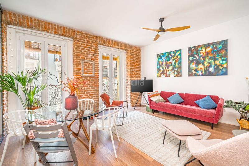 3 bedrooms Apartment in Madrid, Spain No. 136273