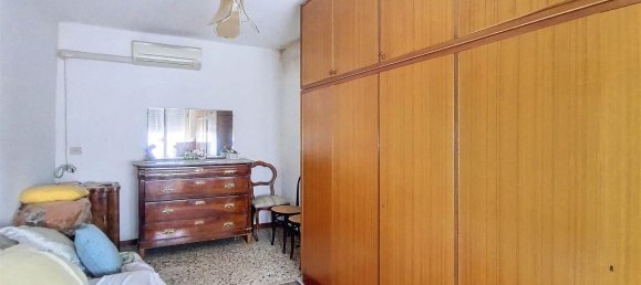 Дом с 4 комнатами в Боццоло, Италия № 5071 23