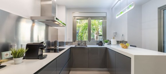 2 bedrooms Apartment in El Madronal, Spain No. 122465 11