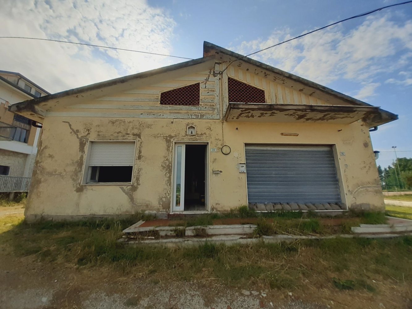 6 bedrooms House in Coriano, Italy No. 399777