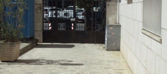 3 bedrooms Apartment in Rome, Italy No. 341129 3