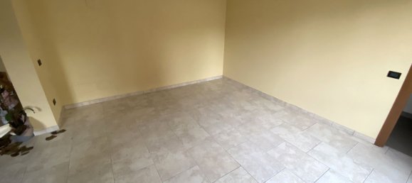 3 rooms Duplex in Prato, Italy No. 52176 9