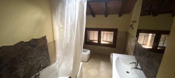 3 rooms Duplex in Prato, Italy No. 52176 2