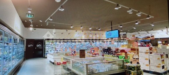 Imóvel comercial de 1 divisão em Palermo, Italy N.º 83834 6