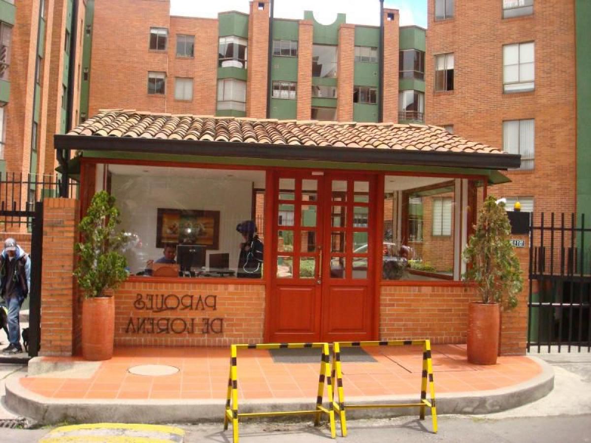 3 bedrooms House in Bogota, Colombia No. 12453