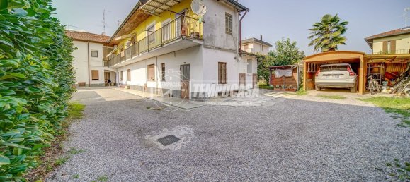 2 غرف نوم منزل في Cassano Magnago, Italy رقم 365569 21