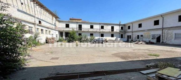 5-Zimmer Lagerhaus in Turin, Italy, Nr. 184899 3