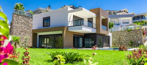 Villa de 4+1 en Kargicak, Turkey No. 40359 2