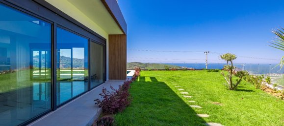 Villa de 4+1 en Kargicak, Turkey No. 40359 7