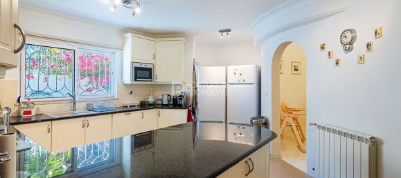 6 bedrooms House in Quarteira, Portugal No. 122082 16