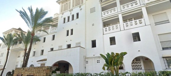 Apartamento de 3 dormitorios en Marbella, Spain No. 146737 2