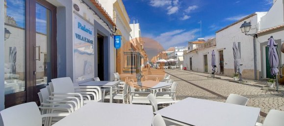 Edificio de 2 dormitorios en Vila Real de Santo Antonio, Portugal No. 127583 2