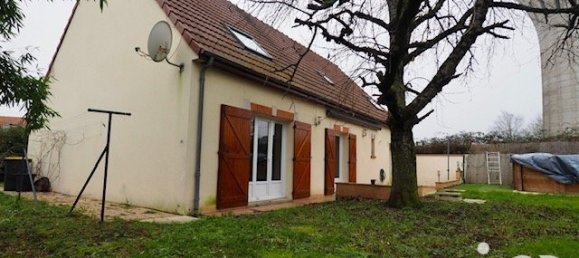 5 bedrooms House in Saint-Jean-de-la-Ruelle, France No. 263703 17