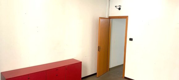 2 rooms Apartment in Catania, Italy No. 44291 4