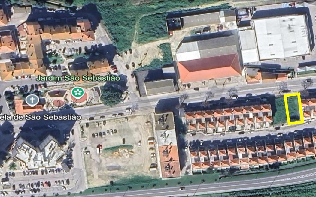 225m² Land in Azambuja, Portugal No. 56915