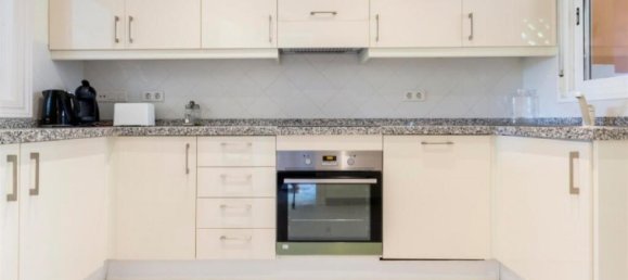 3 bedrooms Townhouse in Marbella, Spain No. 63852 13