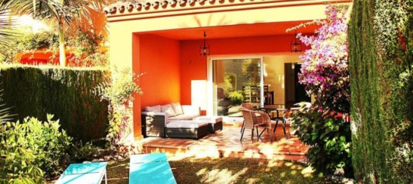 3 bedrooms Townhouse in Marbella, Spain No. 63852 4