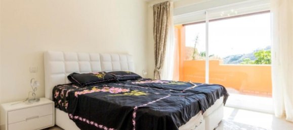 3 bedrooms Townhouse in Marbella, Spain No. 63852 7