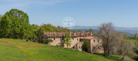 5 bedrooms House in Cetona, Italy No. 178529 7