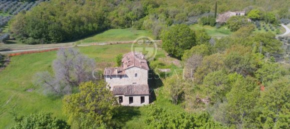 5 bedrooms House in Cetona, Italy No. 178529 16