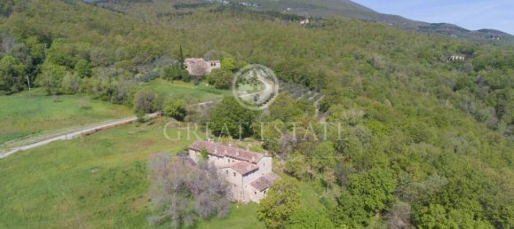 5 bedrooms House in Cetona, Italy No. 178529 8