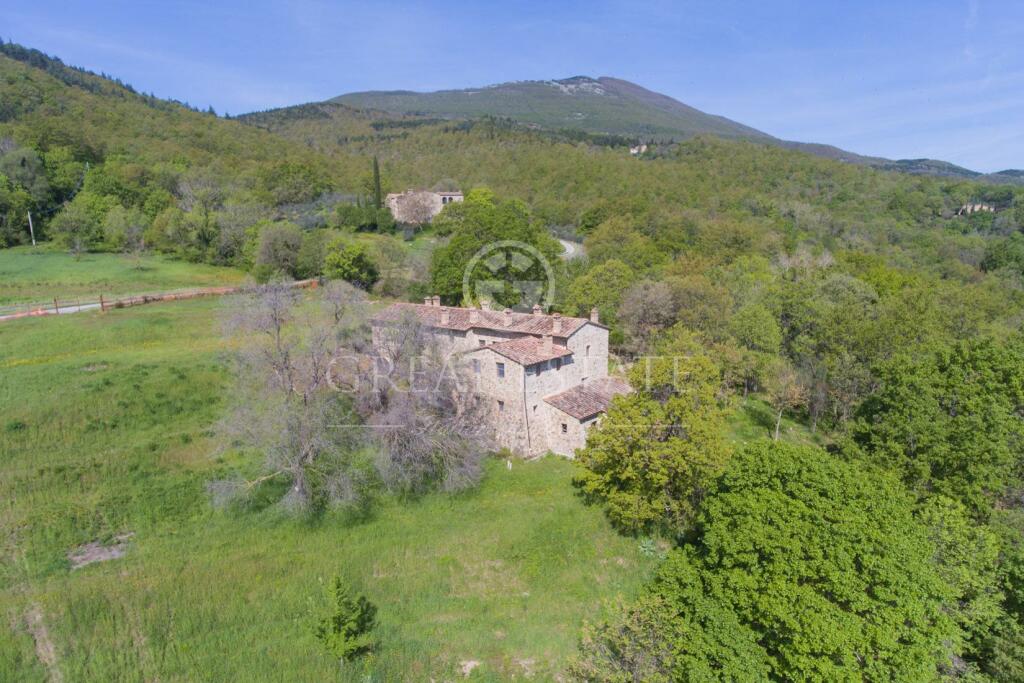 5 bedrooms House in Cetona, Italy No. 178529