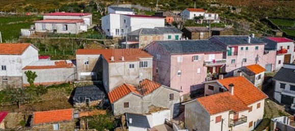 3 غرف نوم منزل في Castro Daire, Portugal رقم 165028 2