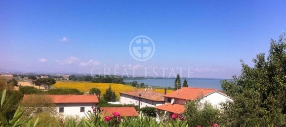 5 rooms Building in Magione, Italy No. 233754 3