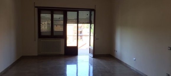 4غرفة شقة في Frosinone, Italy رقم 72887 14