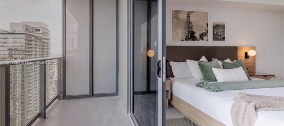 1 dormitorio propiedad comercial en venta en Miami, Miami-Dade, Florida, USA № 615862 6
