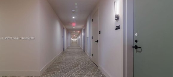 1 dormitorio propiedad comercial en venta en Miami, Miami-Dade, Florida, USA № 615862 9